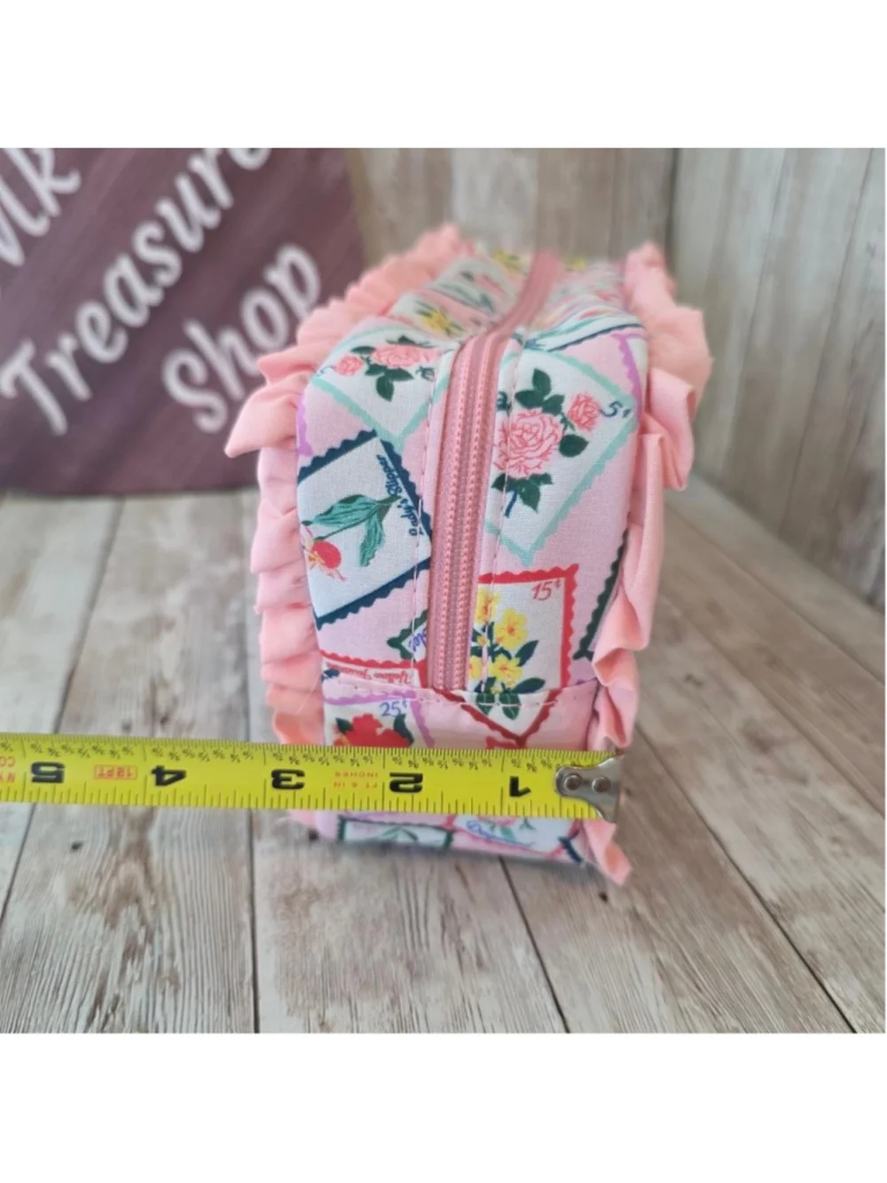 Women's Unbranded Pink Floral Stamp Cosmetic Bag NWOT